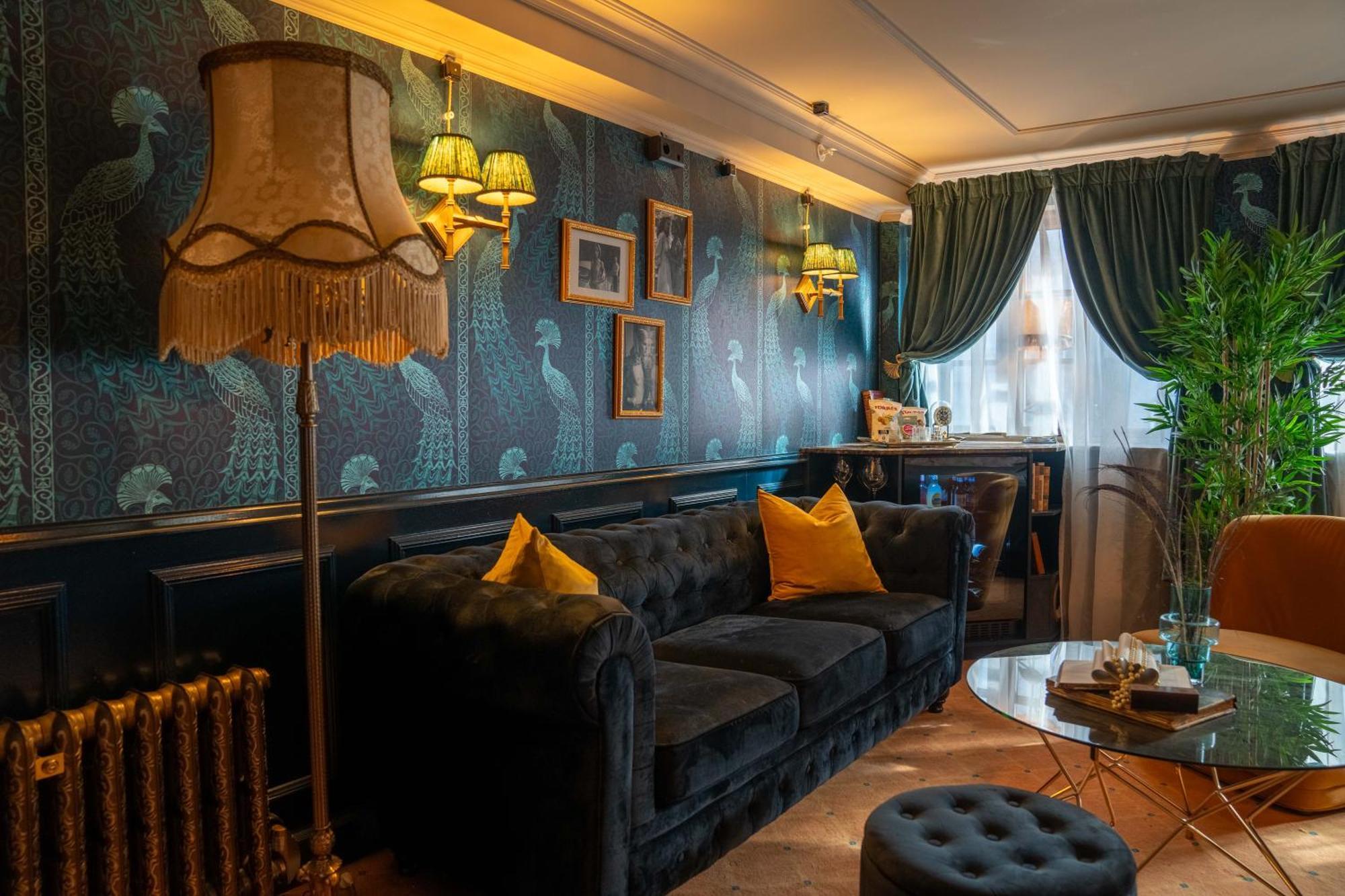 Charmante - Skostredet Hotel Берген Екстериор снимка