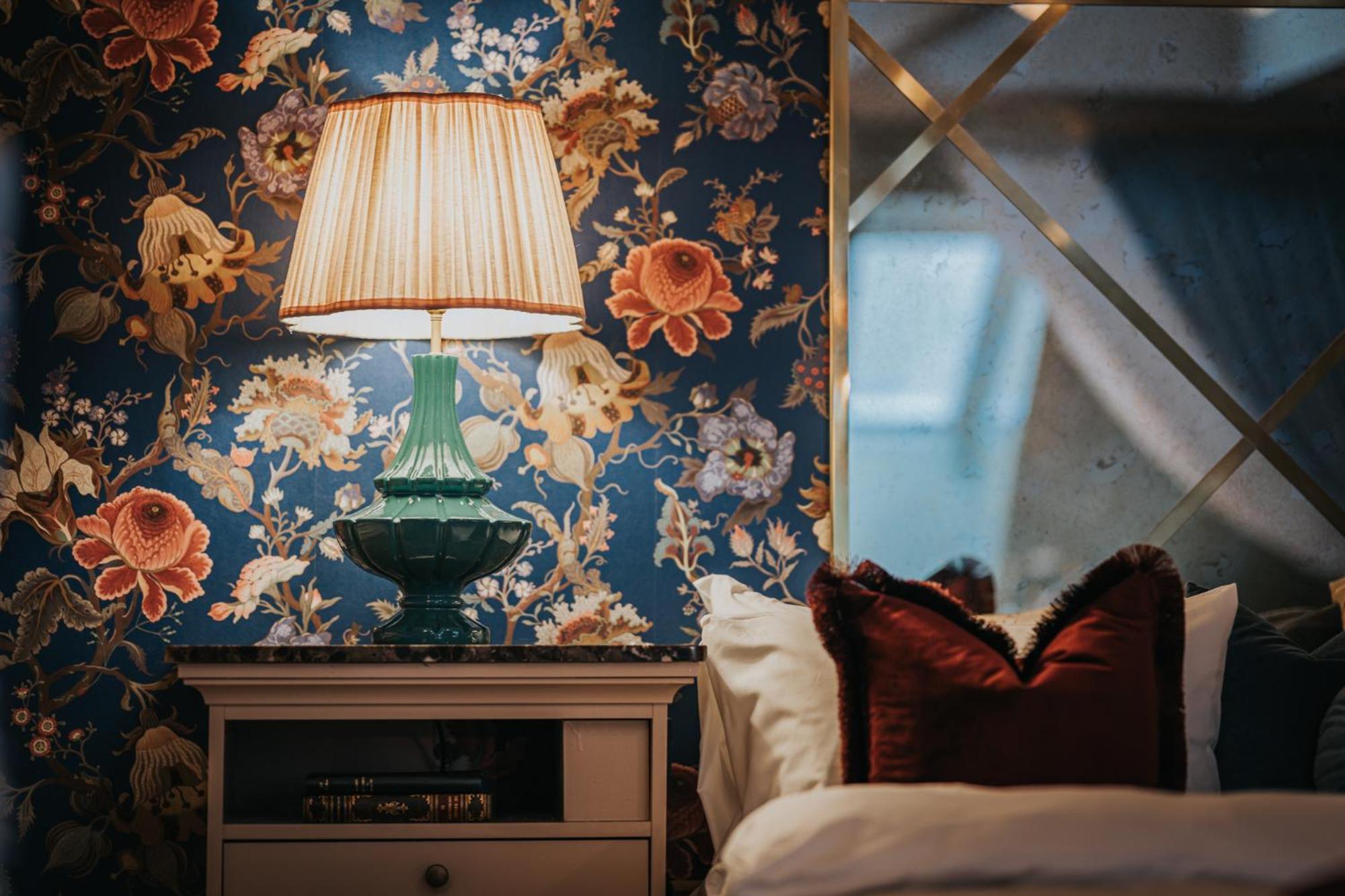 Charmante - Skostredet Hotel Берген Екстериор снимка