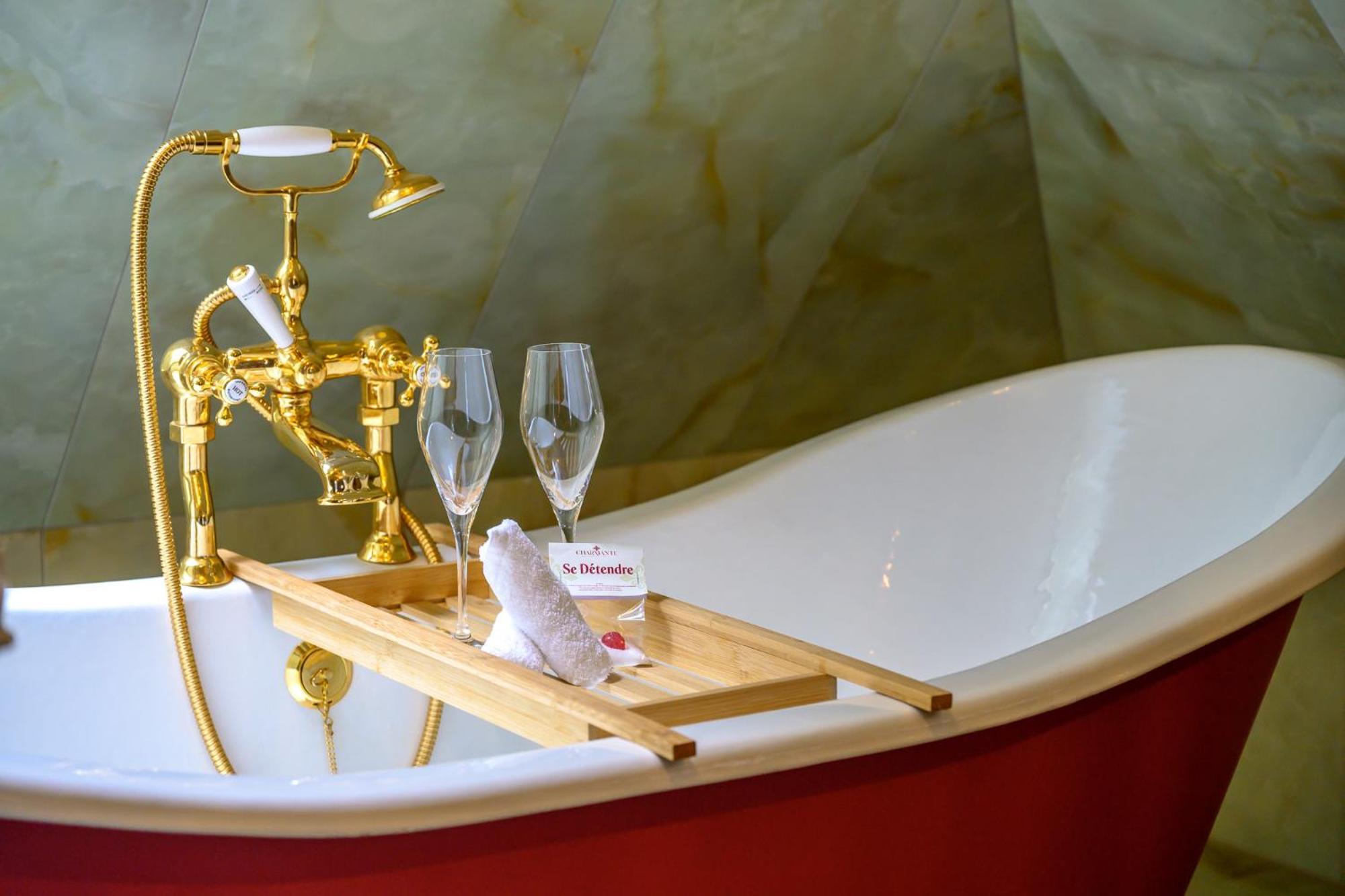 Charmante - Skostredet Hotel Берген Екстериор снимка