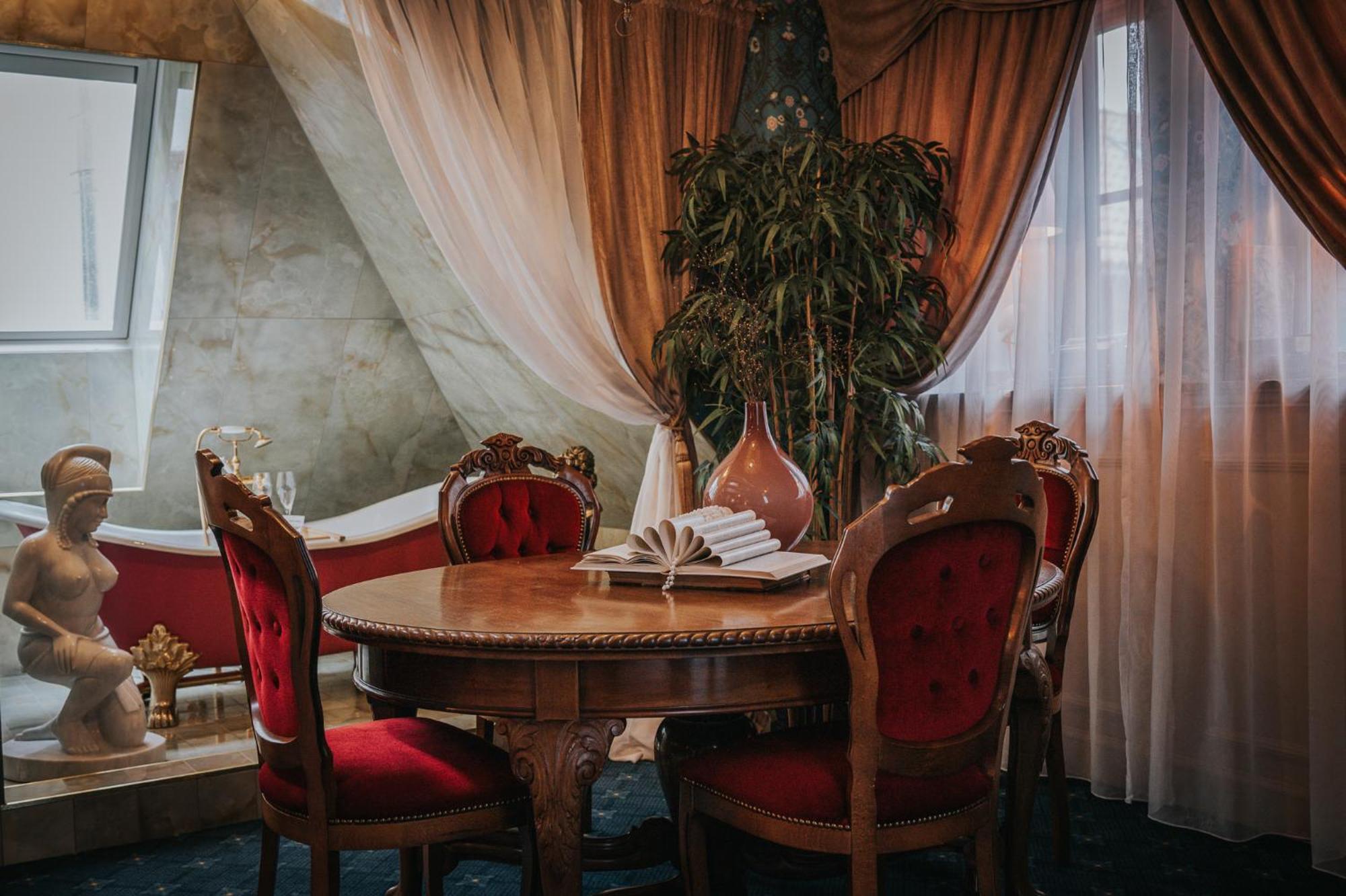 Charmante - Skostredet Hotel Берген Екстериор снимка